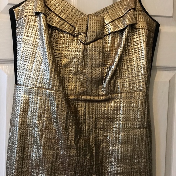 Beautiful gold with black at the back - Picture 4 of 8